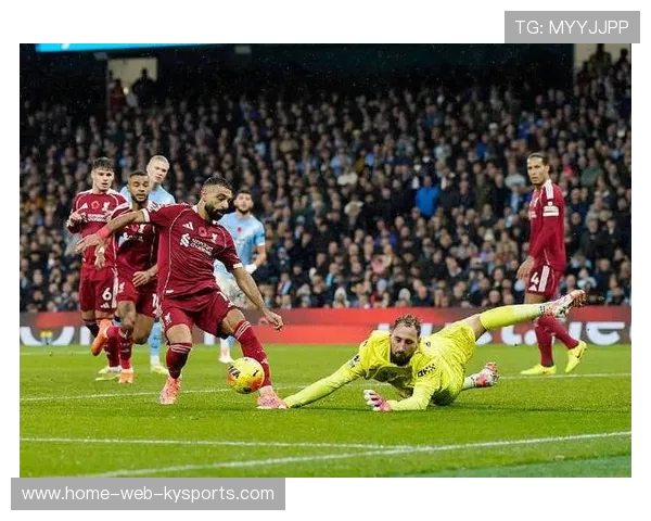 利物浦惨遭曼城痛击！罗伊·基恩怒批防守崩溃，卡拉格直指科纳特是核心问题
