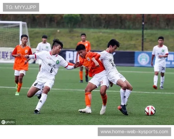 中国足球联赛提升赛事摄影转播品质与稳定性，足球摄影活动方案