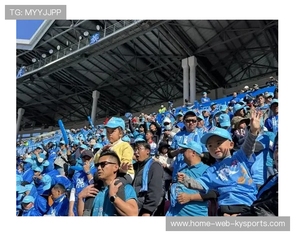 球迷助威文化成看台风景线，球迷看球赛